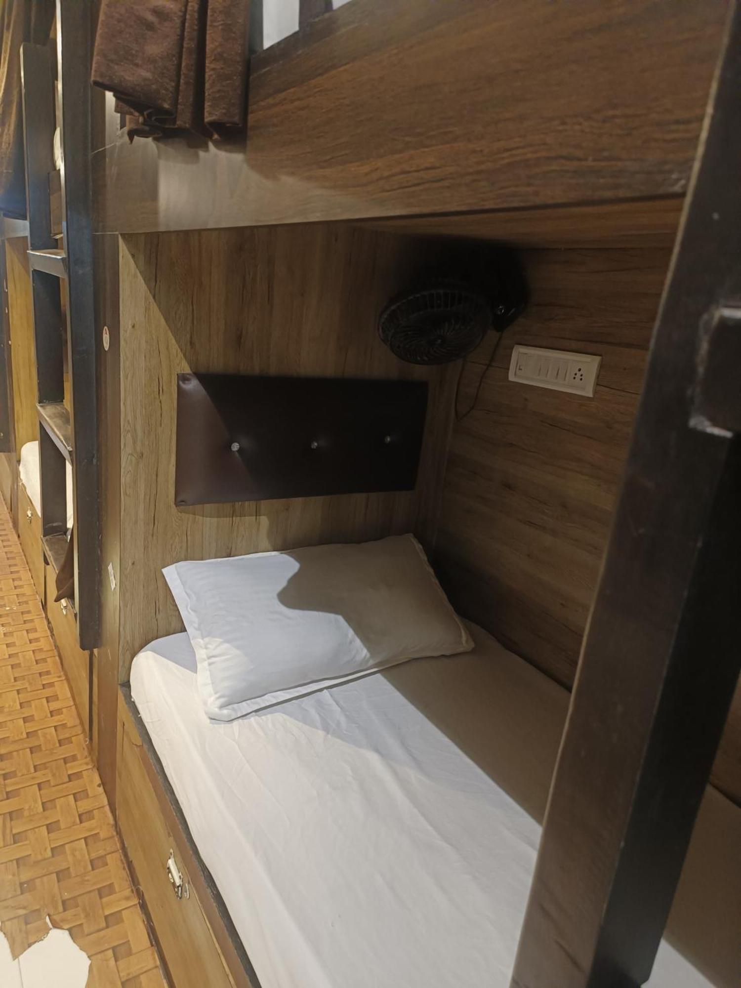 Hotel Kf Residency Mumbai Bagian luar foto